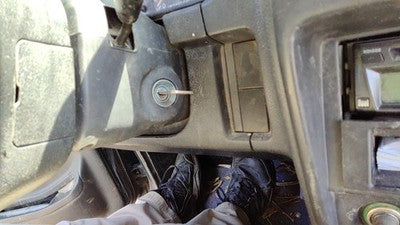 96-98 Suzuki Sidekick Ignition Switch Assembly With Key Complete Electrical Oem