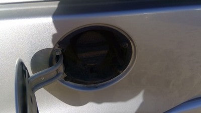 2001-2004 Chevy Venture Fuel Filler Neck Assembly With Gas Cap Oem 15237890