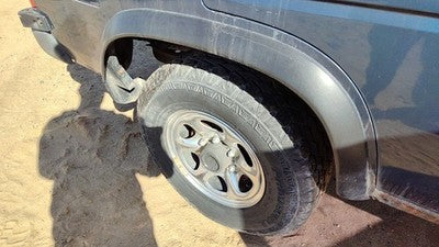 1995 Nissan Pathfinder Passenger Right Rear Wheel Flare Oem Moulding Only