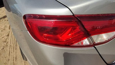 2015-2016 Chrysler 200 Driver Left Tail Light Brake Lamp Oem Rear Outer Quarter
