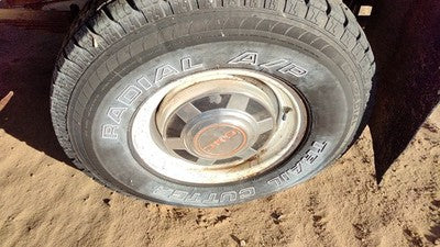 1976-1991 Gmc Sierra C3500 Hub Cap Wheel Cover Oem 00349095