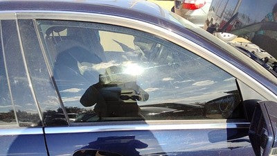 2012-2014 Mercedes C300 Passenger Right Front Side Window Door Glass Oem