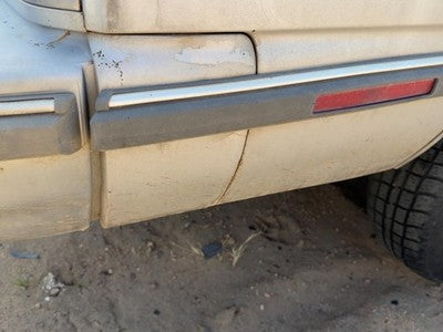 1986 Olds 88 Passenger Right Rear Moulding On Quarter Panel Oem Silver