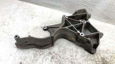 2005 Chevy Silverado 1500 Power Steering Alternator Mount Bracket Oem 12554030