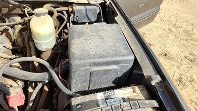 2000-2001 Gmc Sierra 2500 Engine Fuse Box Power Distribution Panel Oem 6.0L