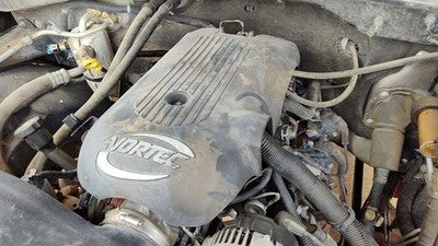 2002 Chevy Silverado 2500 Engine Cover Top Plastic Shield Oem 6.0L