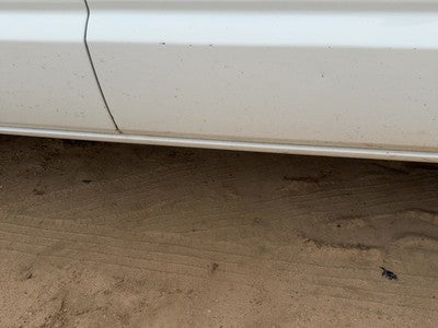 05-11 Dakota Passenger Right Lower Rocker Panel Moulding Side Skirt White Pw7