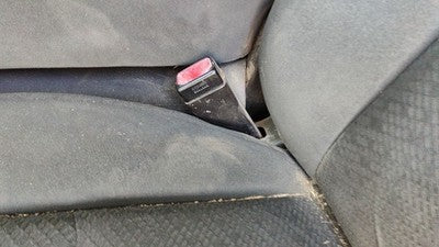 07-14 Chevy Silverado 2500 Driver Left Front Seat Belt Buckle Receiver Ebony 19D