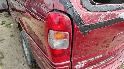 1997-2004 Chevy Venture Driver Left Tail Light Brake Lamp Oem Rear 10353279