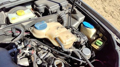 2000-2004 Audi A6 Coolant Reservoir Radiator Overflow Tank Bottle Oem 8D0121403M