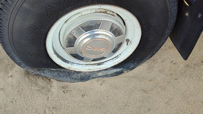 1976-1991 Gmc Sierra C3500 Hub Cap Wheel Cover Oem 00349094