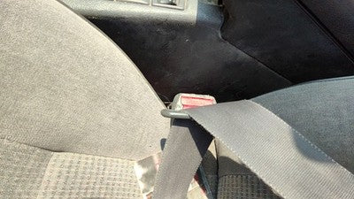 1995 Nissan Pathfinder Driver Left Front Seat Belt Buckle Receiver Oem Gray