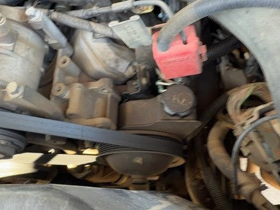 2005 Chevy Silverado 2500 Power Steering Pump With Mount Bracket Oem 6.6L Lly