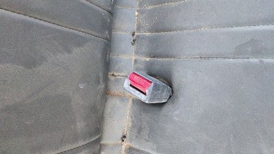 1997 Nissan Hardbody Passenger Right Front Seat Belt Buckle Receiver Oem Gray