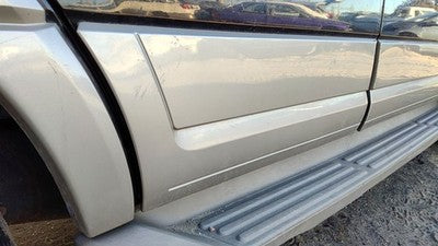 07-17 Ford Expedition Passenger Right Rear Moulding From Door Back Trim Strip