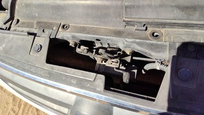 2002-2006 Nissan Altima Hood Latch Assembly With Bracket Oem 62500Zb600