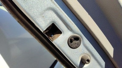 2007-2008 Hyundai Sonata Driver Left Rear Door Latch With Rods/cables Oem Back