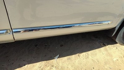2011-2015 Nissan Rogue Passenger Right Front Moulding From Door Oem Trim Strip