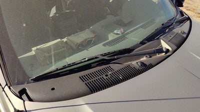 2001 Jeep Grand Cherokee Windshield Wiper Cowl Vent Trim Panel Oem Cover