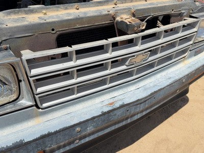 1982-1990 Chevy S10 Pickup Front Grille Assembly Oem Red 15638425