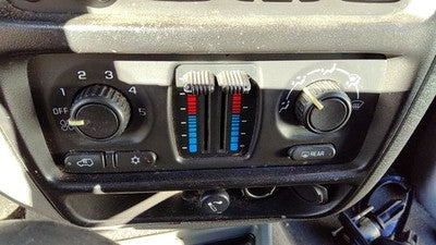 03-09 Chevy Trail Blazer Temperature Control Module In Dash Heater Ac Head Unit