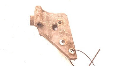 2001 Pt Cruiser 2.4L At Front Engine Mount Bracket Oem 4593336 4668546Aa