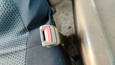 1994 Chevy Suburban Passenger Right Front Seat Belt Buckle Receiver Oem Tan