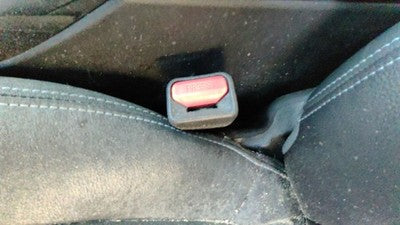 2014-2015 Kia Sorento Driver Left Front Seat Belt Buckle Receiver Oem Va Black