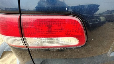 1998-2003 Toyota Sienna Driver Left Inner Tail Light Brake Lamp Oem Rear