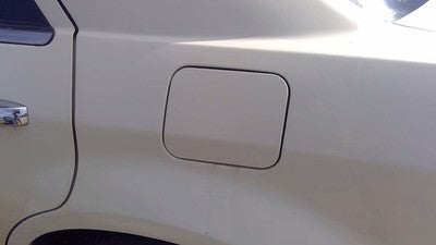 2005-2010 Chrysler 300 Fuel Tank Door With Hinge Gas Lid Oem Filler White Pwg