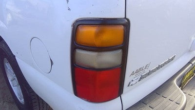 2004-2006 Chevy Suburban Driver Left Tail Light Oem Brake Lamp Rear 15832091