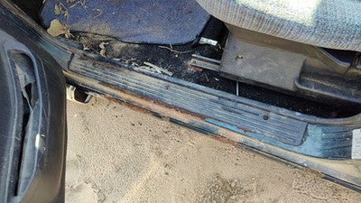 1997 Suzuki Sidekick Driver Left Lower Kick Trim Panel Oem Side Sill Step