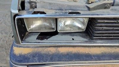 1985-1986 Pontiac 6000 Passenger Right Head Light Oem Front Lamp Pair Set