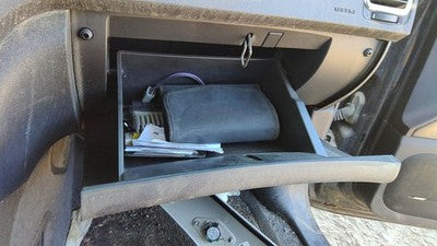 2009 Gmc Acadia Glove Box Assembly Complete Door With Latch Oem Black