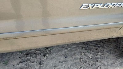 02-10 Ford Explorer Passenger Right Front Moulding From Door Trim Strip Gold Tk