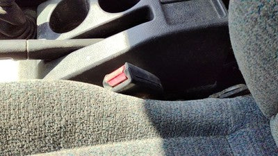 1997 Suzuki Sidekick Driver Left Front Seat Belt Buckle Receiver Oem