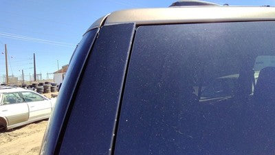 2001 Ford Expedition Passenger Right Rear Moulding On Quarter Panel Oem