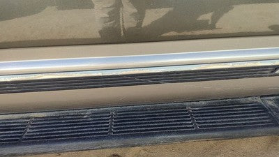 1992-1999 Chevy Suburban Passenger Right Front Moulding From Door Oem Trim Strip