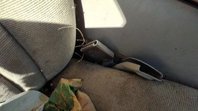1993 S10 Blazer Passenger Right Front Seat Belt Buckle Receiver Oem Gray