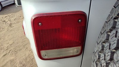 1985-1996 Gmc Van 3500 Driver Left Tail Light Brake Lamp Oem Rear 05977496