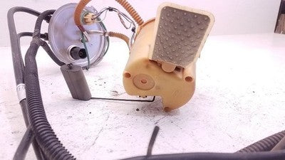 1997-1998 Ford Winstar Fuel Pump Assembly With Sending Unit F78z9h307bb