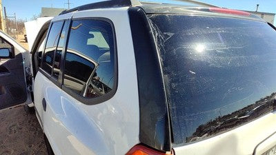 2007 Gmc Envoy Driver Left Rear Corner Moulding On Quarter Panel Oem