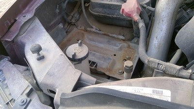 1999-2007 F350 Super Duty Windshield Washer Fluid Reservoir With Pump Wiper Tank