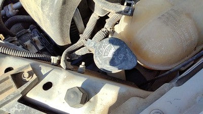 05-07 Chevy Cobalt Ss Windshield Washer Fluid Reservoir With Pump Oem Wiper Tank