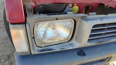 1986-1997 Nissan Hardbody Passenger Right Head Light Oem Front Lamp B601001g10