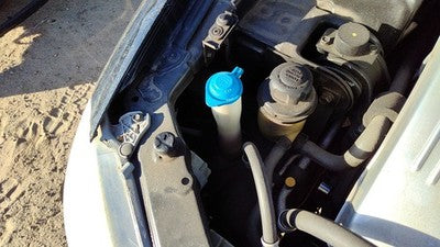 2001-2005 Hyundai Xg350 Windshield Washer Fluid Reservoir With Pump Wiper Tank