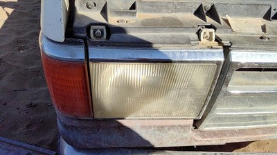 1987-1990 Ford F150 Passenger Right Head Light Oem With Turn Signal E9Tz13008E