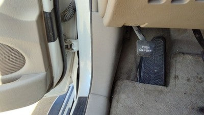 2004 Toyota Sienna Driver Left Lower Kick Trim Panel Oem Fawn 41