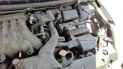 07-10 Versa Complete Air Intake Cleaner Filter Box Housing With Tube Oem 1.8L