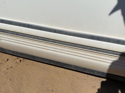94 Town Car Passenger Right Front Moulding From Door Oem Trim Strip White Wt
